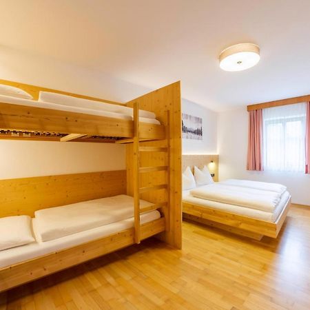 Hotel Garni Angerer Lutago Buitenkant foto