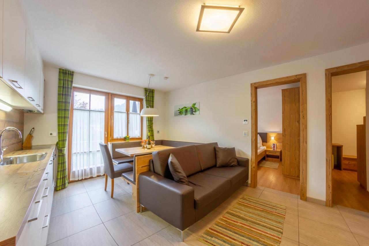 Hotel Garni Angerer Lutago Buitenkant foto