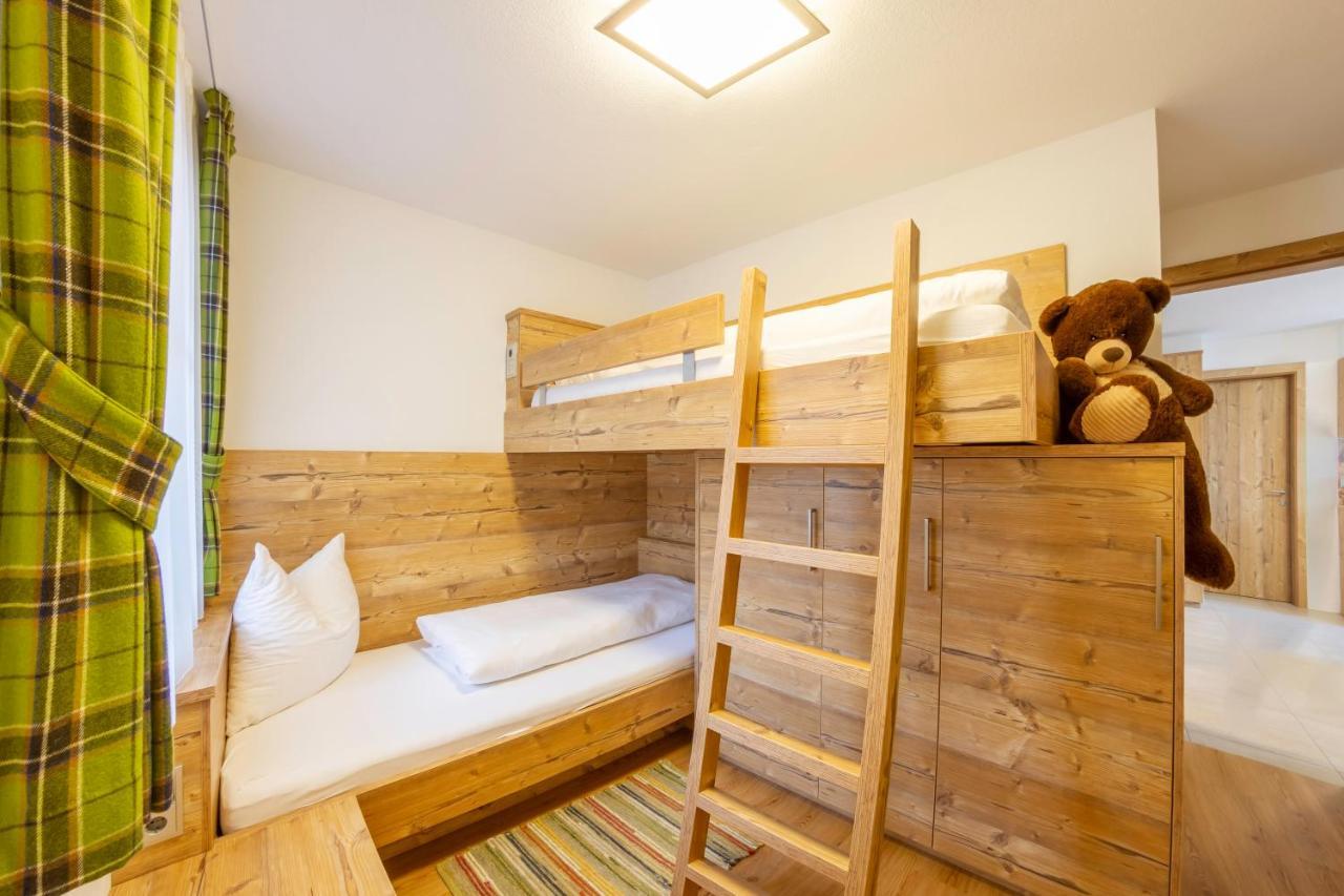 Hotel Garni Angerer Lutago Buitenkant foto
