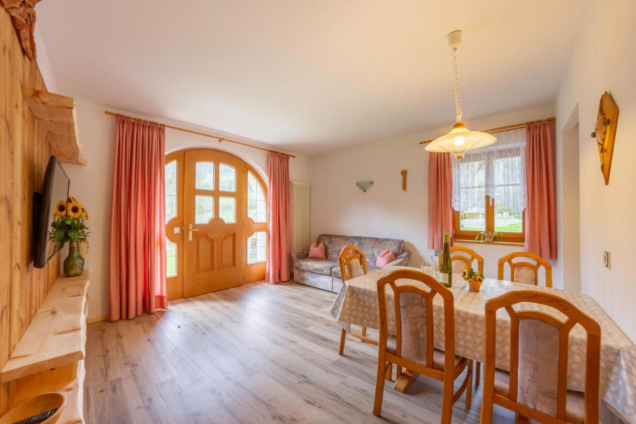 Hotel Garni Angerer Lutago Buitenkant foto