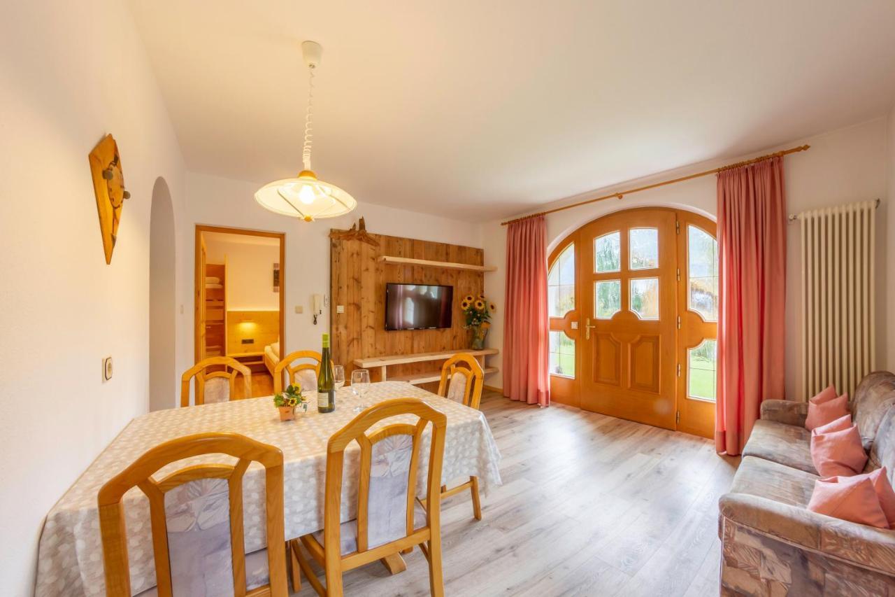 Hotel Garni Angerer Lutago Buitenkant foto