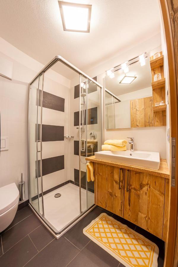 Hotel Garni Angerer Lutago Buitenkant foto