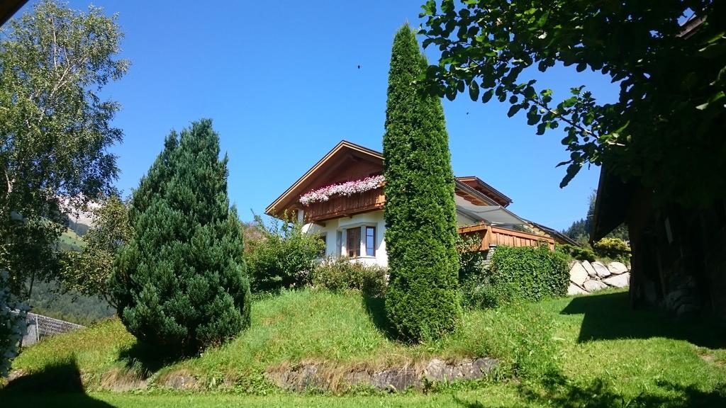 Hotel Garni Angerer Lutago Buitenkant foto
